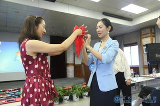 禮潤人心，服務至善——學習服務意識與禮儀規范，提升人文服務綜合能力